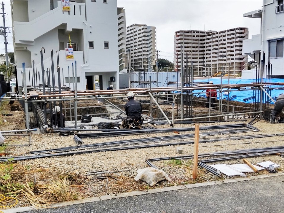 浦添市「経塚二世帯の家」基礎工事
