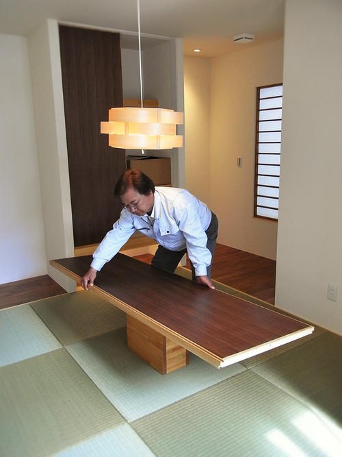 じつは、座卓。