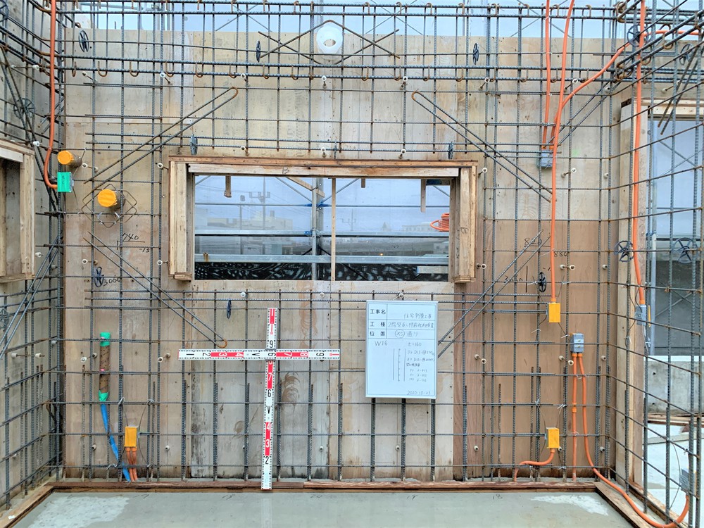 南風原町「与那覇二世帯の家」Ｒ階スラブ打設（上棟）