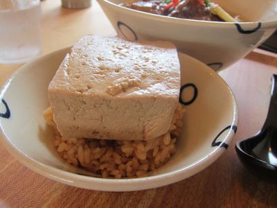 島豆腐と、おそば。真打　田仲そば
