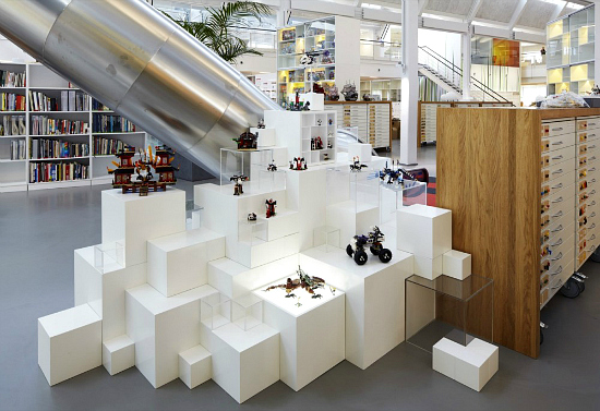 世界中の子供を魅了する、レゴ社開発部門のオフィス「LEGO PMD」