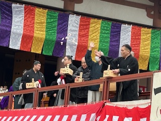 西新井大師の節分