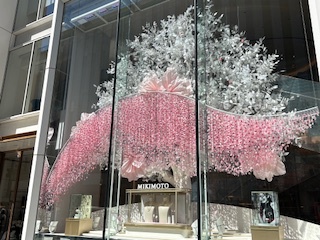 銀座も “桜色” (^^)v