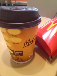 マックに♪ 2011/11/25 18:05:13
