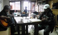 土曜の昼間は… 2012/11/24 14:39:26