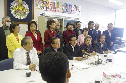 県庁包囲の県民行動に参加を