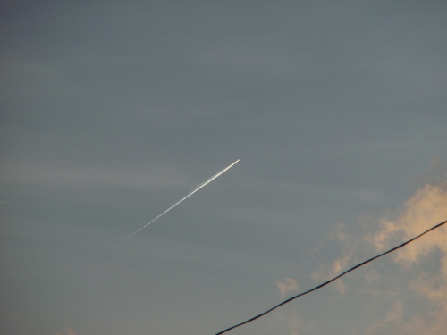 飛行機雲　２