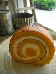 １８番市最後のお菓子販売 2011/04/14 20:14:53
