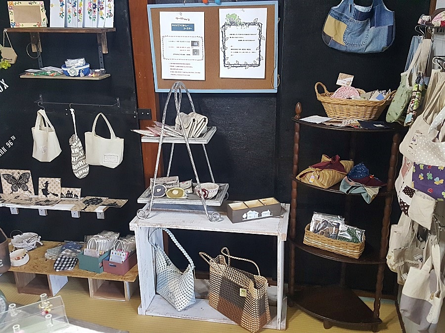 浦添市安波茶 雑貨屋 Vesely ハンドメイド商品