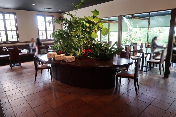 ヌベルダイニンググリーン green 店内