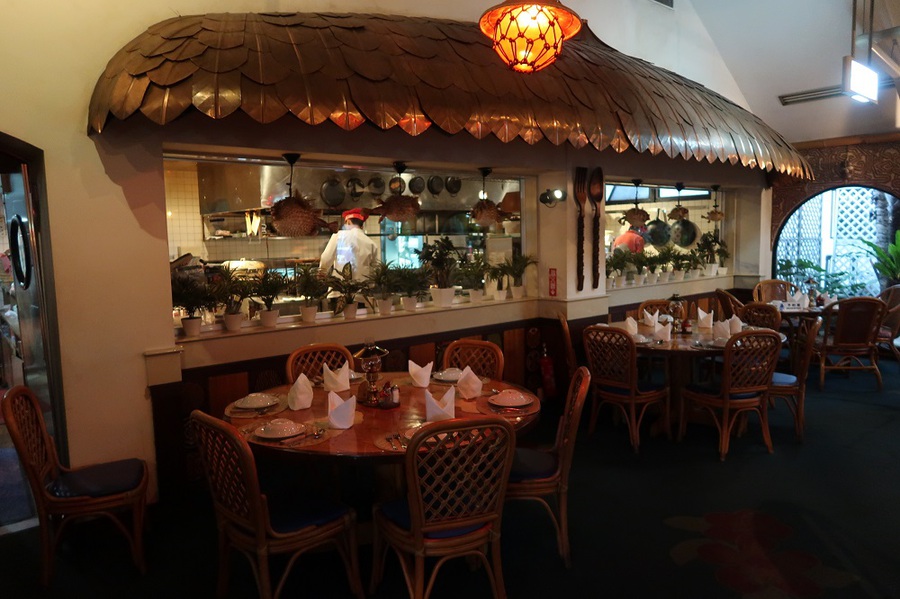 サムズバイザシー小禄バイパス店
