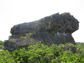 宮古島 地震 岩