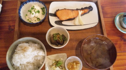 あめいろ食堂
