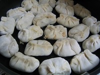ホワイト餃子のおいしい焼き方