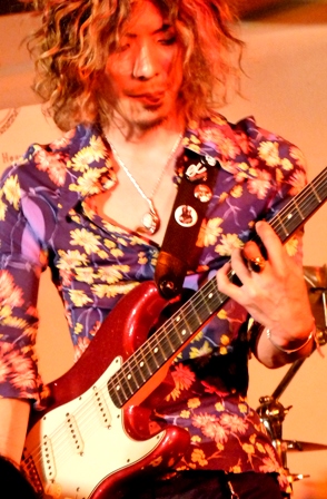 LIVEは熱し！