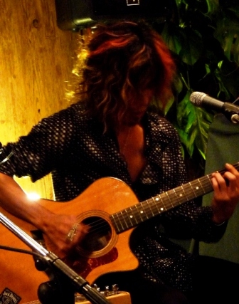ジョニー宜野湾　LIVE