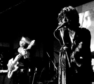 国吉亮：Guitar＆Vo.