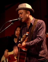 伊集タツヤ：Guitar＆Vo． 2010/12/29 11:20:45