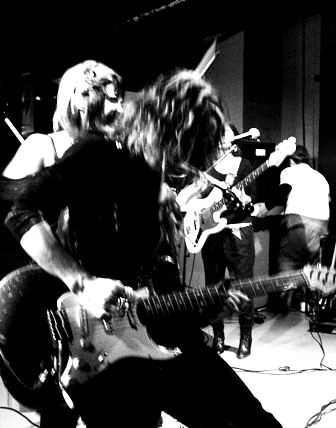 国吉亮：Guitar＆Vo.