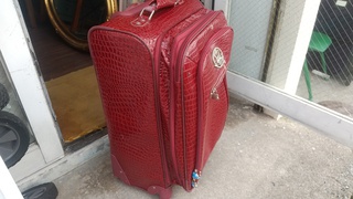 ラージサイズのスーツケース 入荷