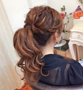 ポニーアップ Hair Make Perles ﾊﾟｰﾙｽﾞ