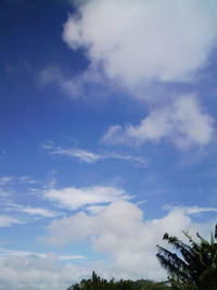 青い空白い雲 2011/11/01 10:50:32