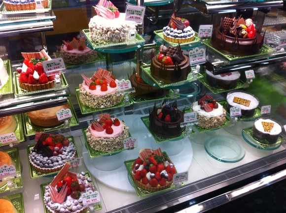 沖縄のケーキ屋