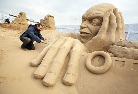 砂の彫刻　