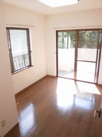 モノレール赤嶺駅徒歩5分の２ＬＤＫ