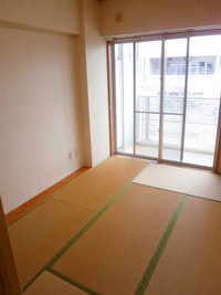 オートロック対応・エレベーター付きの宇栄原の２ＬＤＫ