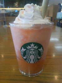 スターバックスの「桃MORE フラペチーノ」 2022/07/21 14:42:00