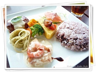 カフェ やぶさちのランチ＆奥武島のもずく天ぷら
