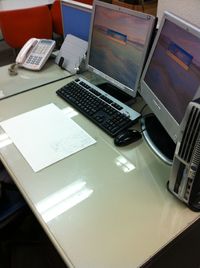 デスクの整理整頓 2012/01/27 11:28:46