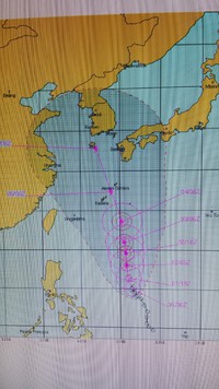 シャッターマン!台風２３号フィ－トウとの今年最初で最後の戦い(笑) 2013/10/01 18:46:50