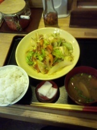 今日のランチは野菜炒めでした！