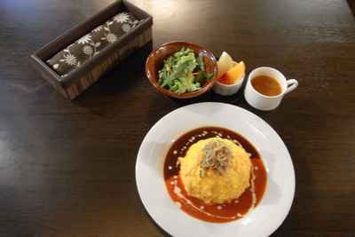 島野菜のオムライス