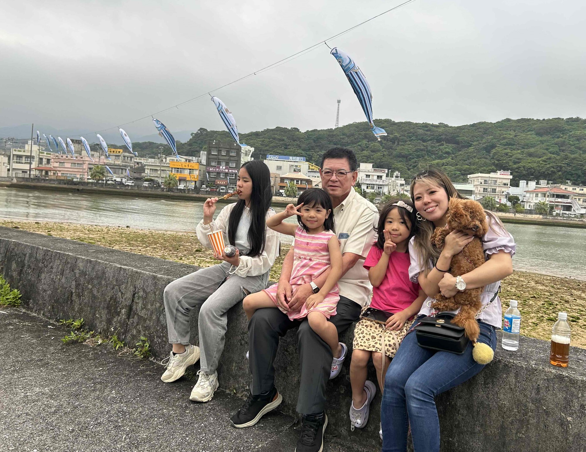 元気よく泳ぐカツオのぼり