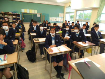 母校前原高校で介護の仕事について話してきました