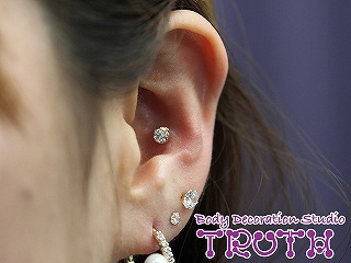 沖縄のボディピアス専門店TRUTH:ANATOMETAL/18Kプロングセット