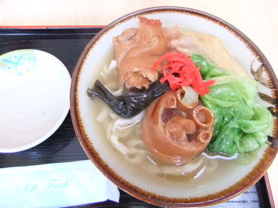 琉球すば　ぐしけん