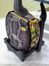 三味線スタンド（折畳）木製