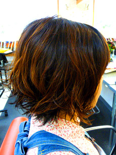 ショートボブベース　ふわユル系パーマヘアー　グラボブ