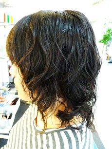 ソフトスパイラルパーマ　ウェービーヘアー　ふわユルスタイル