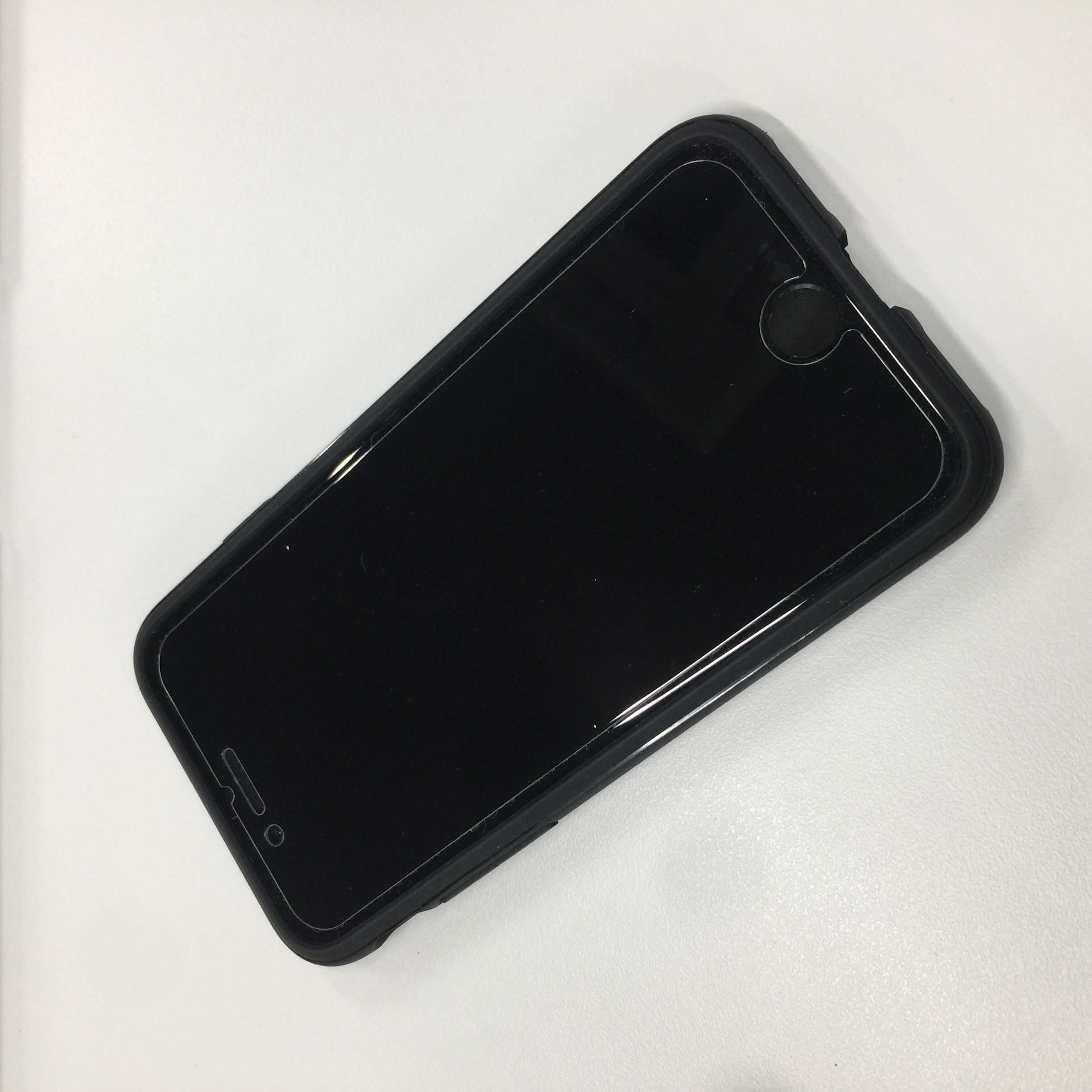 au版iPhone7のSIMを解除してみた。が・・・国内ではそのままau回線を利用する。