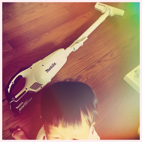 マキタの掃除機買うたったー。