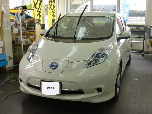 電気自動車　現る